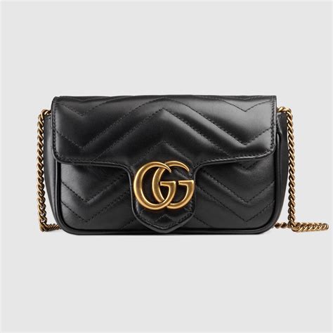 Super mini borsa GG Emblem in pelle nera 